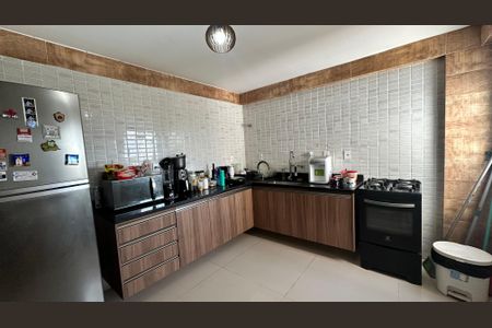 Apartamento à venda com 105m², 2 quartos e 1 vagaCozinha
