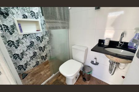 Apartamento à venda com 105m², 2 quartos e 1 vagaBanheiro 