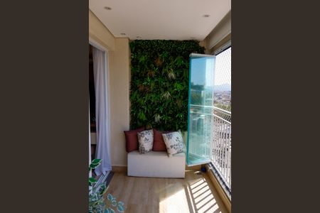 Sacada de apartamento à venda com 2 quartos, 52m² em Jardim Roberto, Osasco