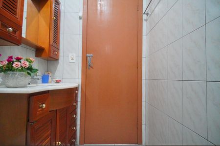 Casa para alugar com 184m², 4 quartos e 2 vagasBanheiro 1
