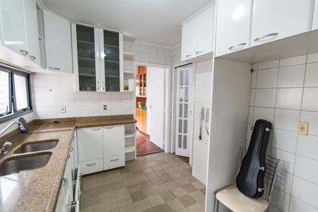 Apartamento à venda com 128m², 3 quartos e 2 vagasCozinha