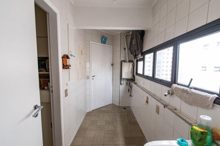 Apartamento à venda com 128m², 3 quartos e 2 vagasÁrea de serviço