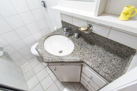 Apartamento à venda com 128m², 3 quartos e 2 vagasBanheiro da suíte 1