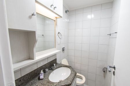 Apartamento à venda com 128m², 3 quartos e 2 vagasBanheiro da suíte 2