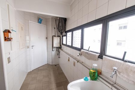 Apartamento à venda com 128m², 3 quartos e 2 vagasÁrea de serviço