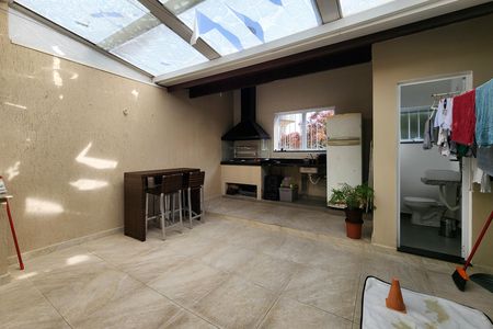 Casa à venda com 267m², 3 quartos e 4 vagas Casa à venda com 267m², 3 quartos e 4 vagasÁrea Gourmet