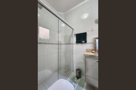 Casa à venda com 267m², 3 quartos e 4 vagas Casa à venda com 267m², 3 quartos e 4 vagasBanheiro da Suíte 1