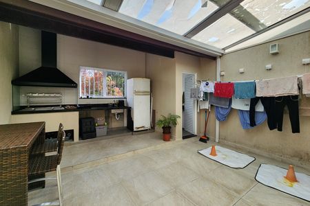 Casa à venda com 267m², 3 quartos e 4 vagas Casa à venda com 267m², 3 quartos e 4 vagasÁrea Gourmet