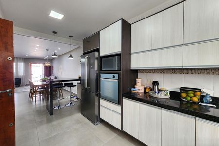 Casa à venda com 267m², 3 quartos e 4 vagas Casa à venda com 267m², 3 quartos e 4 vagasCozinha