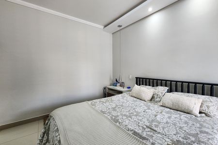 Casa à venda com 267m², 3 quartos e 4 vagas Casa à venda com 267m², 3 quartos e 4 vagasSuíte 2