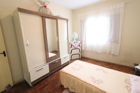 Quarto 2 de casa à venda com 2 quartos, 150m² em Bussocaba, Osasco