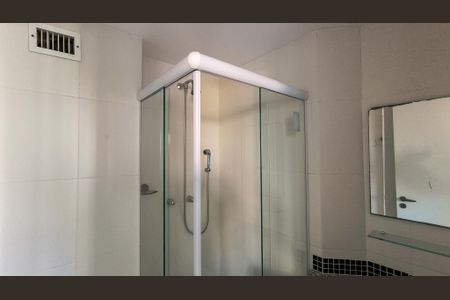 Apartamento à venda com 75m², 2 quartos e 1 vagaBanheiro Social