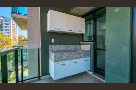 Apartamento à venda com 75m², 2 quartos e 1 vagaVaranda