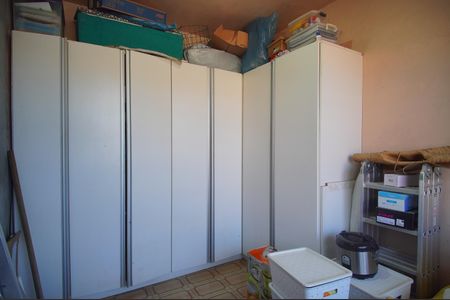 Casa à venda com 179m², 3 quartos e 1 vagaÁrea de Serviço