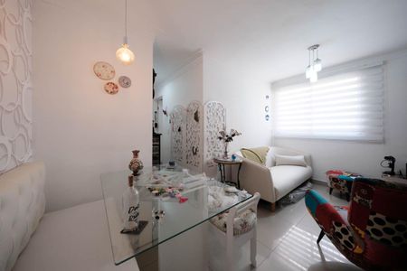 Sala de apartamento para alugar com 2 quartos, 48m² em Jardim Santa Teresinha, São Paulo
