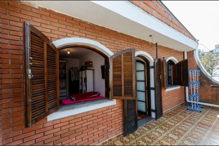 Casa à venda com 230m², 3 quartos e 5 vagasÁrea externa