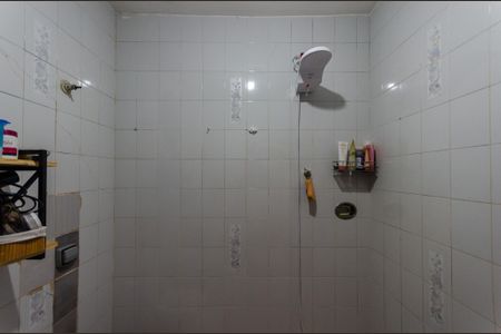 Casa à venda com 230m², 3 quartos e 5 vagasBanheiro de serviço