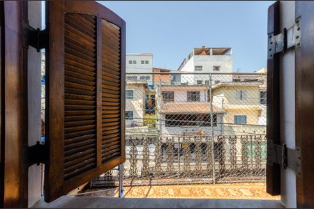 Casa à venda com 230m², 3 quartos e 5 vagasQuarto 1 - Janela