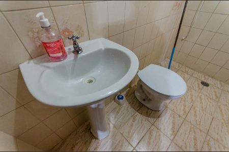 Casa à venda com 230m², 3 quartos e 5 vagasBanheiro