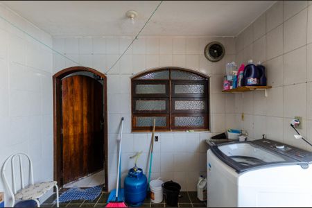 Casa à venda com 230m², 3 quartos e 5 vagasÁrea de Serviço