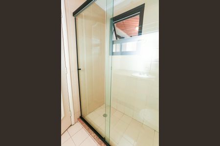 Apartamento para alugar com 205m², 3 quartos e 3 vagas Apartamento para alugar com 205m², 3 quartos e 3 vagasBanheiro da Suíte 1