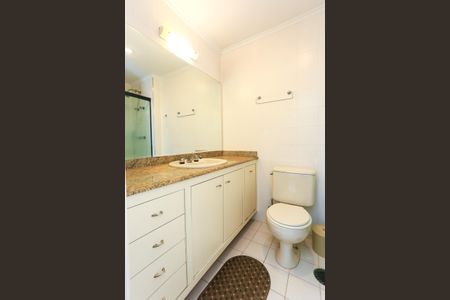 Apartamento para alugar com 205m², 3 quartos e 3 vagas Apartamento para alugar com 205m², 3 quartos e 3 vagasBanheiro da Suíte 2