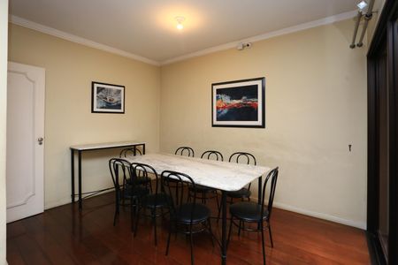 Apartamento para alugar com 205m², 3 quartos e 3 vagas Apartamento para alugar com 205m², 3 quartos e 3 vagasSala