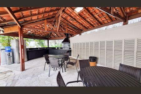 Apartamento para alugar com 205m², 3 quartos e 3 vagas Apartamento para alugar com 205m², 3 quartos e 3 vagasÁrea comum - Churrasqueira