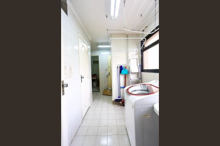 Apartamento para alugar com 205m², 3 quartos e 3 vagas Apartamento para alugar com 205m², 3 quartos e 3 vagasÁrea de Serviço