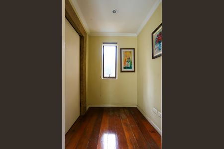 Apartamento para alugar com 205m², 3 quartos e 3 vagas Apartamento para alugar com 205m², 3 quartos e 3 vagasHall