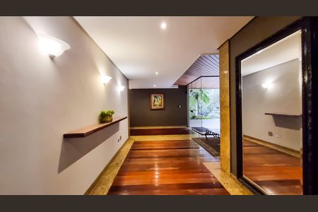 Apartamento para alugar com 205m², 3 quartos e 3 vagas Apartamento para alugar com 205m², 3 quartos e 3 vagasHall de entrada