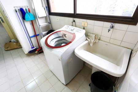 Apartamento para alugar com 205m², 3 quartos e 3 vagas Apartamento para alugar com 205m², 3 quartos e 3 vagasÁrea de Serviço