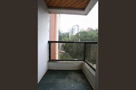 Apartamento para alugar com 205m², 3 quartos e 3 vagas Apartamento para alugar com 205m², 3 quartos e 3 vagasVaranda Suíte 3