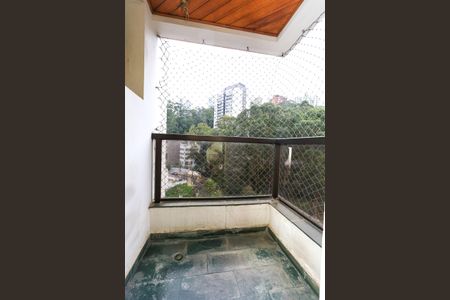 Apartamento para alugar com 205m², 3 quartos e 3 vagas Apartamento para alugar com 205m², 3 quartos e 3 vagasVaranda Suíte 2