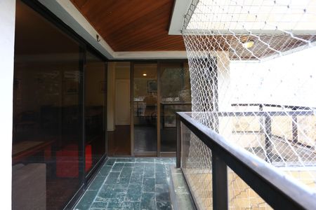 Apartamento para alugar com 205m², 3 quartos e 3 vagas Apartamento para alugar com 205m², 3 quartos e 3 vagasVaranda da Sala