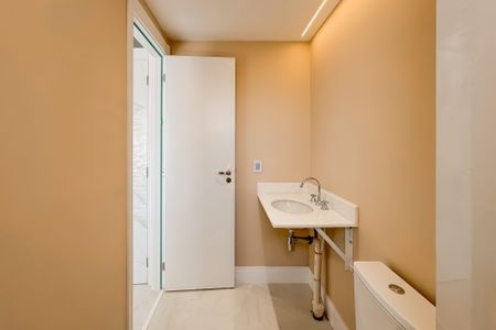 Apartamento à venda com 81m², 2 quartos e 1 vaga Apartamento à venda com 81m², 2 quartos e 1 vagaBanheiro da Suíte 1