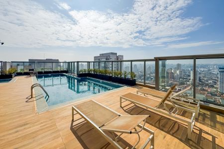 Apartamento à venda com 81m², 2 quartos e 1 vaga Apartamento à venda com 81m², 2 quartos e 1 vagaPiscina