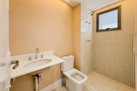 Apartamento à venda com 81m², 2 quartos e 1 vaga Apartamento à venda com 81m², 2 quartos e 1 vagaBanheiro da Suíte 1