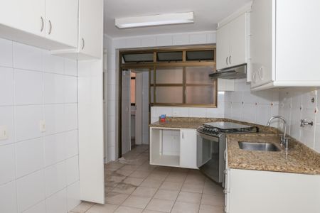 Apartamento para alugar com 170m², 3 quartos e 2 vagas Apartamento para alugar com 170m², 3 quartos e 2 vagasCozinha
