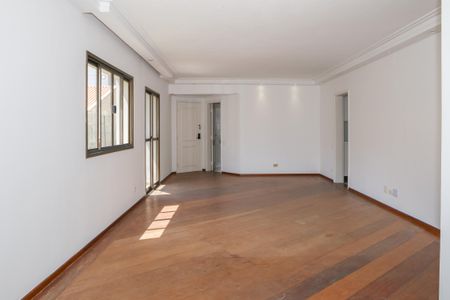 Apartamento para alugar com 170m², 3 quartos e 2 vagas Apartamento para alugar com 170m², 3 quartos e 2 vagasSala
