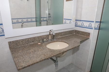 Apartamento para alugar com 170m², 3 quartos e 2 vagas Apartamento para alugar com 170m², 3 quartos e 2 vagasBanheiro Social