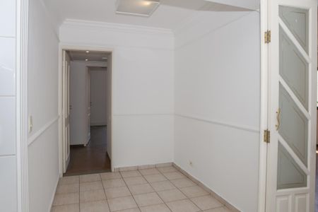 Apartamento para alugar com 170m², 3 quartos e 2 vagas Apartamento para alugar com 170m², 3 quartos e 2 vagasCozinha
