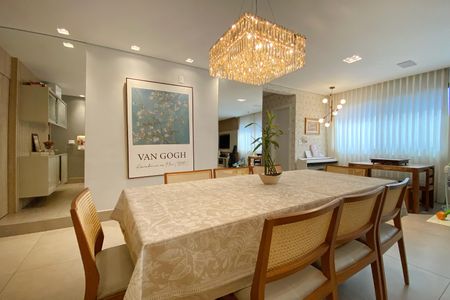 Apartamento à venda com 238m², 4 quartos e 5 vagasSala