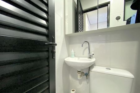 Apartamento à venda com 238m², 4 quartos e 5 vagasBanheiro de serviço