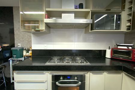 Apartamento à venda com 238m², 4 quartos e 5 vagasCozinha