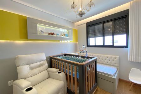 Apartamento à venda com 238m², 4 quartos e 5 vagasSuite 2