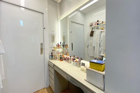 Apartamento à venda com 238m², 4 quartos e 5 vagasExtensão da Suite