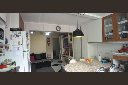 Foto 06 de casa à venda com 2 quartos, 150m² em Cidade São Francisco, São Paulo