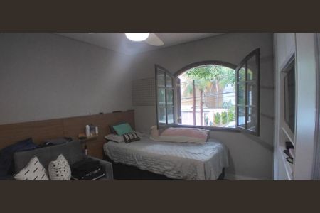 Foto 16 de casa à venda com 2 quartos, 150m² em Cidade São Francisco, São Paulo