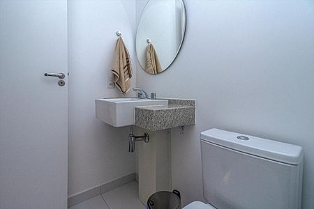 Apartamento à venda com 84m², 2 quartos e 2 vagasbanheiro social_3